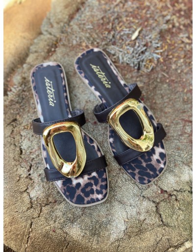 25098 SANDALIA ADORNO METAL
