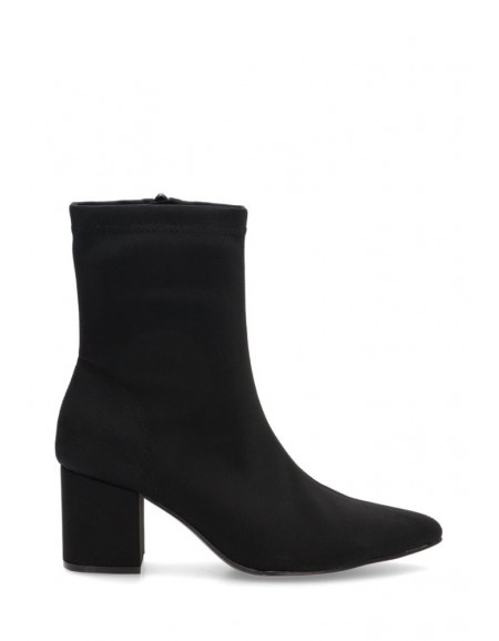 32017 BOTIN JULIETTE