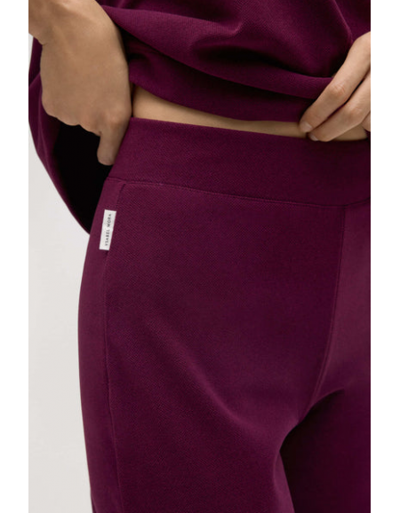 70669 PANTALÓN RECTO BURDEOS