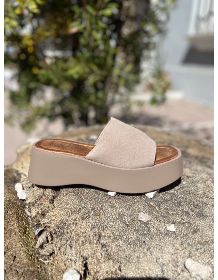 ZUECO LEIRE BEIGE