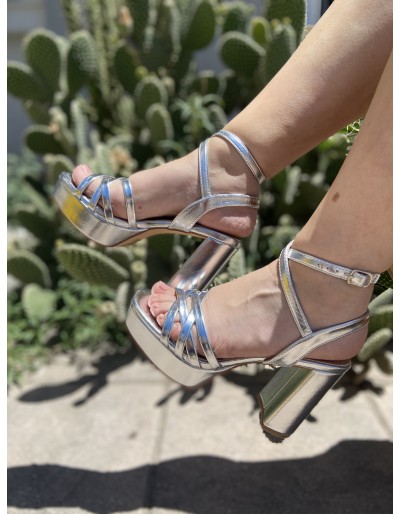SANDALIA PLATA TIRAS TACÓN