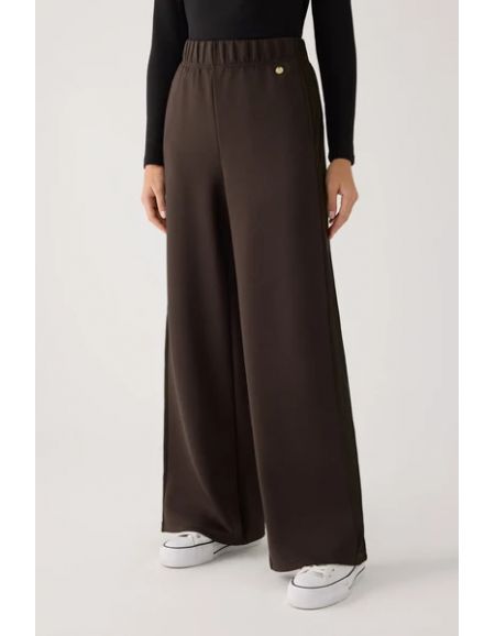CONJUNTO CHOCO CON CANALÉ