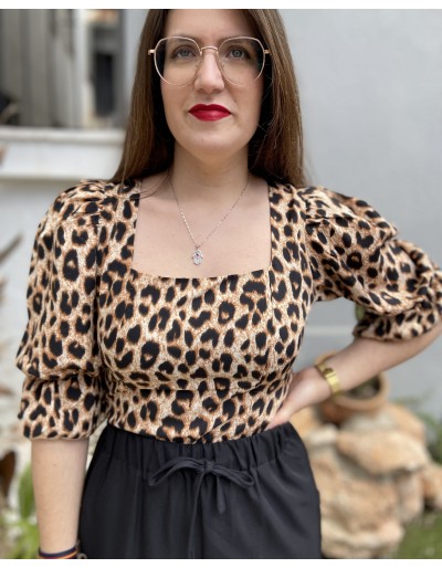 BLUSA LEOPARDO ABULLONADA